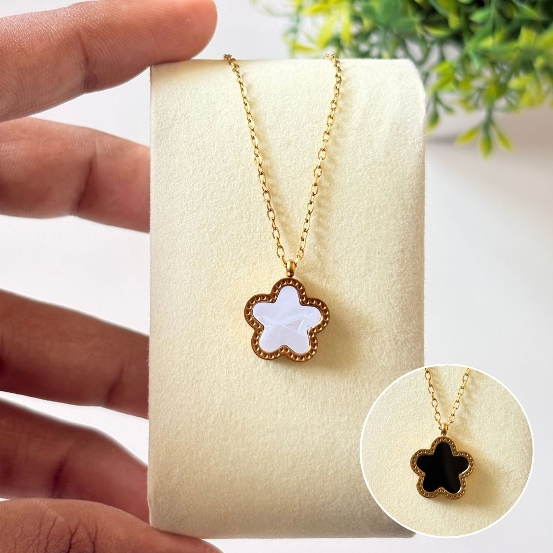 Double Color Clover Flower Pendant Necklace