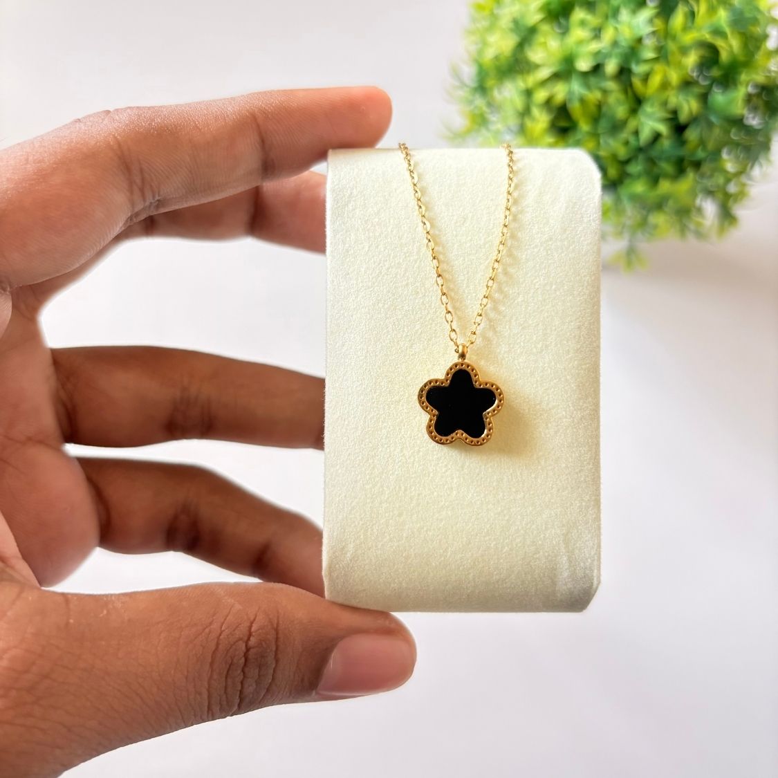 Double Color Clover Flower Pendant Necklace