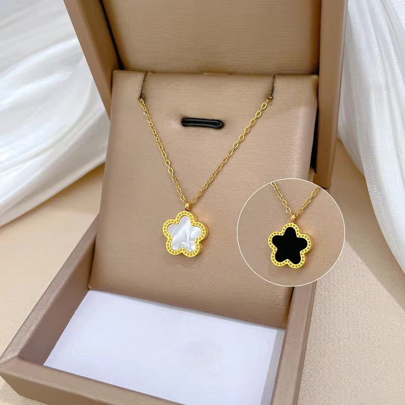 Double Color Clover Flower Pendant Necklace